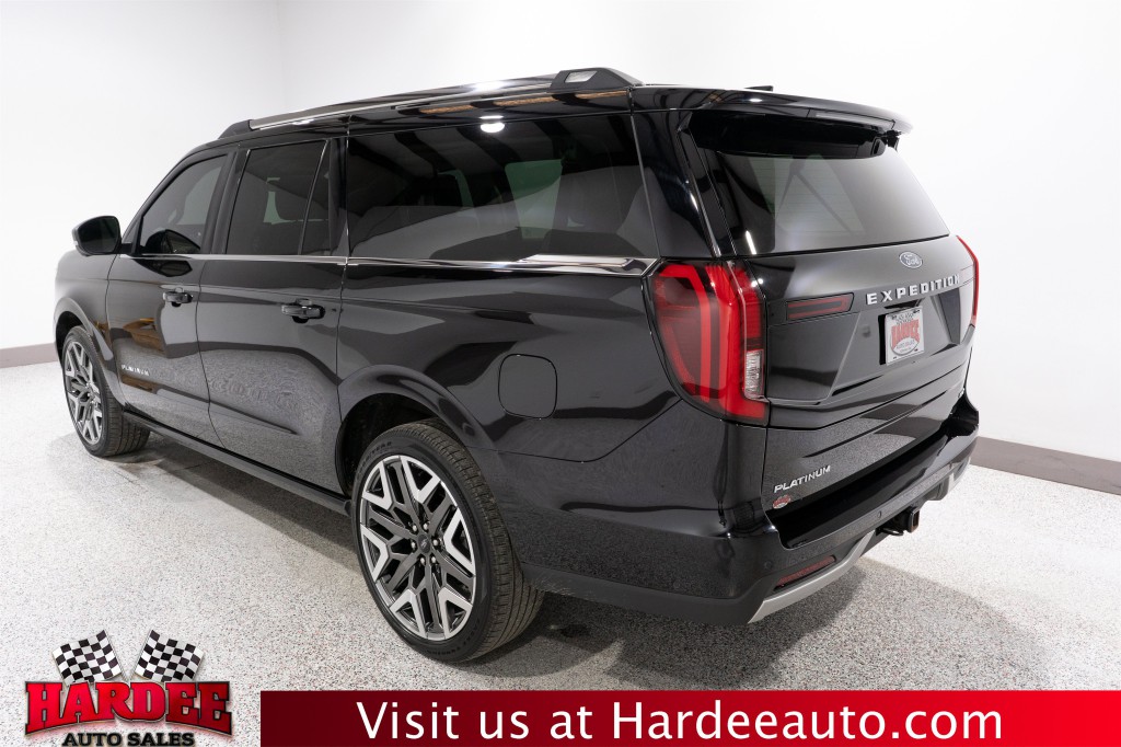 2025 Ford Expedition Image 3
