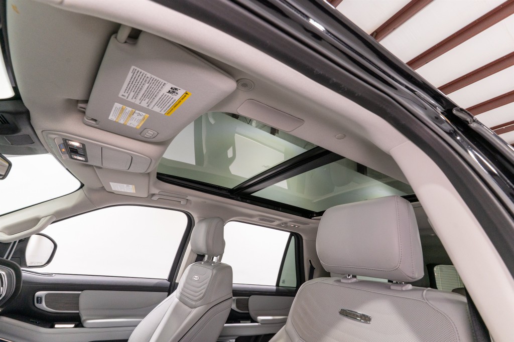 2025 Ford Expedition Image 17