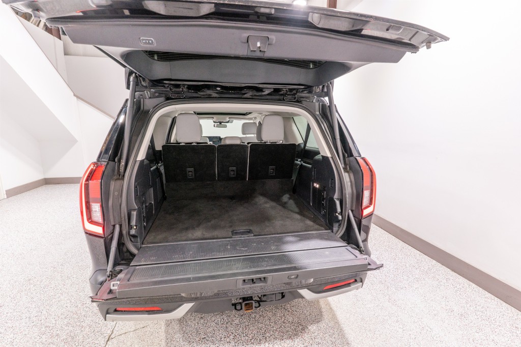 2025 Ford Expedition Image 32