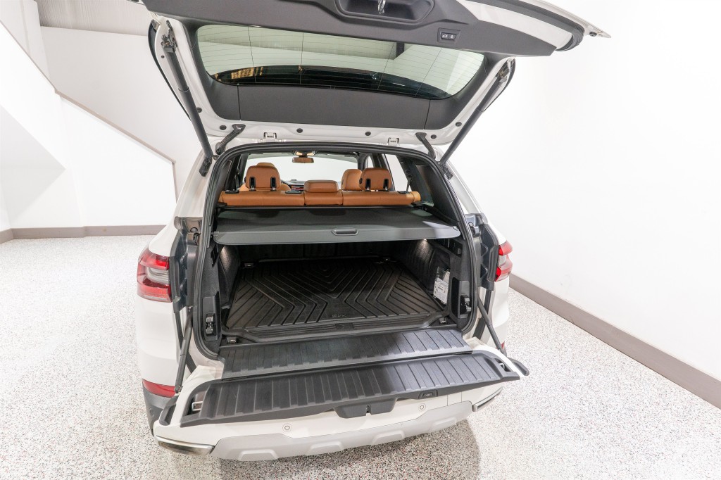 2019 BMW X5 Image 32