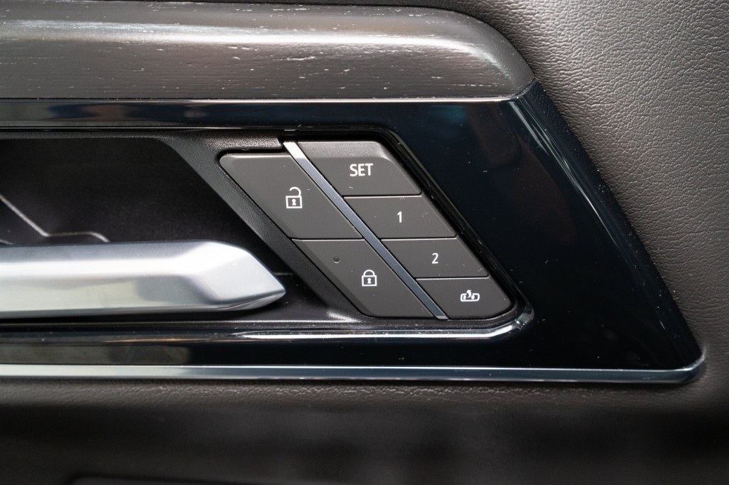 2025 GMC Yukon Image 13