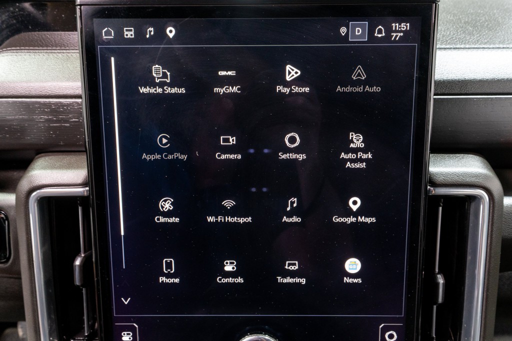 2025 GMC Yukon Image 17