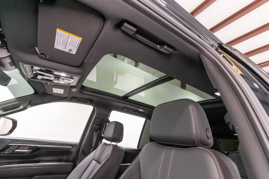 2026 Chevrolet Tahoe Image 16