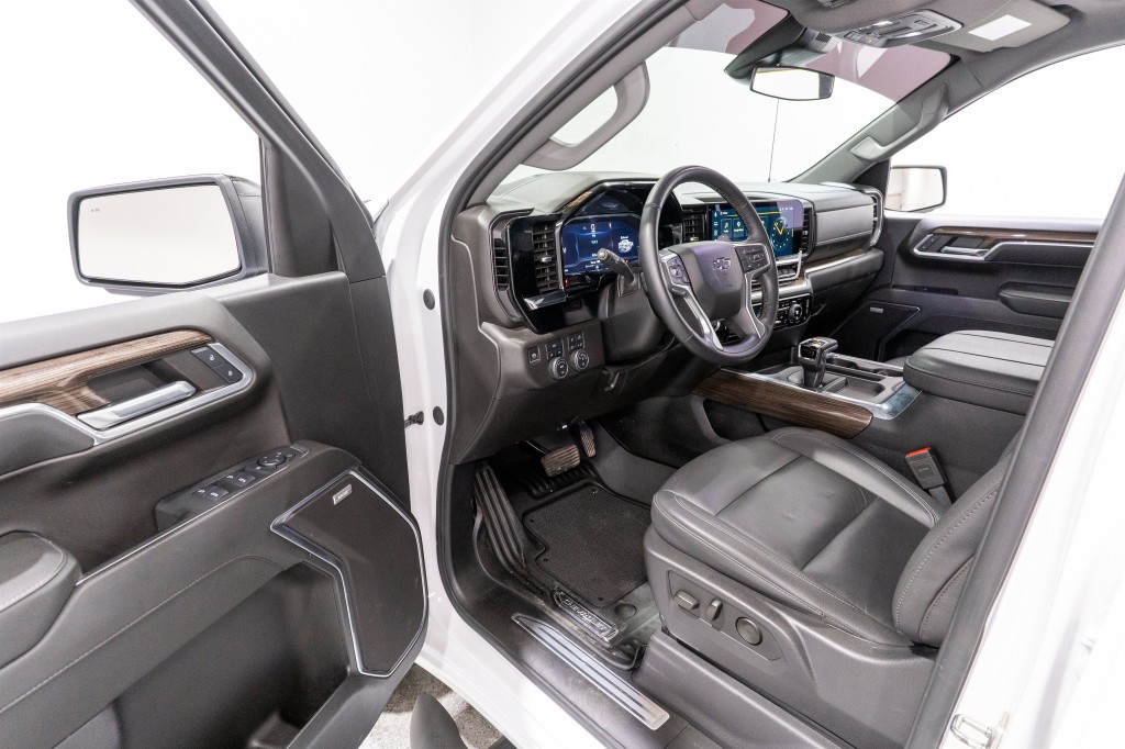 2024 Chevrolet Silverado 1500 Image 13