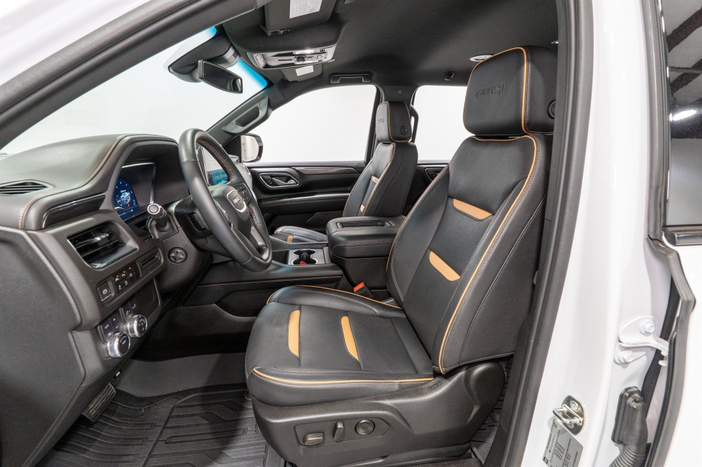 2023 GMC Yukon Image 16