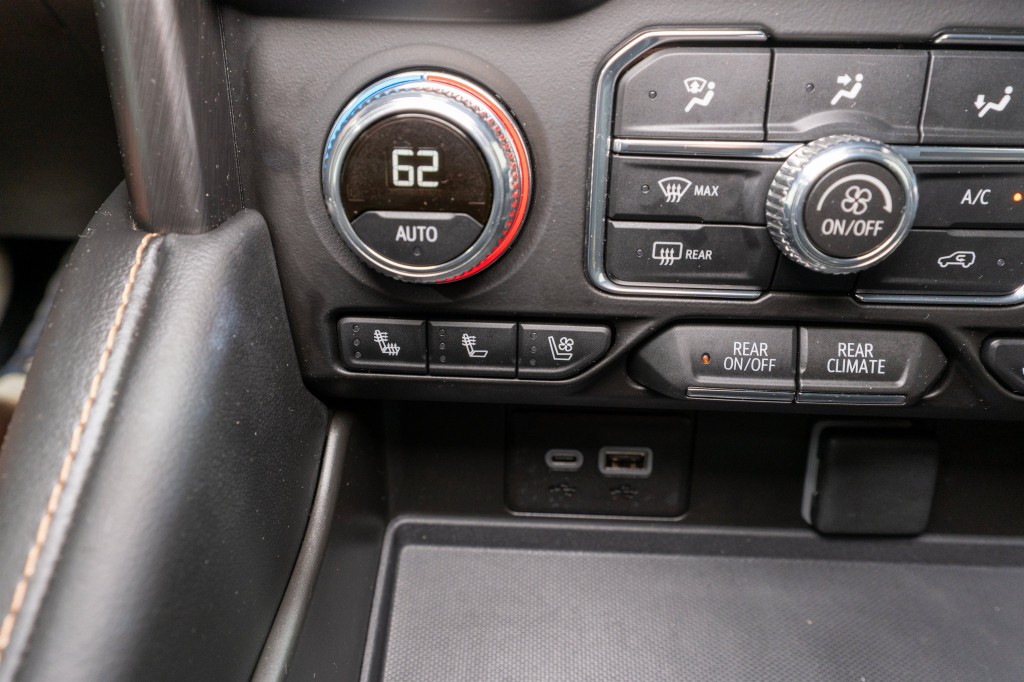 2023 GMC Yukon Image 22