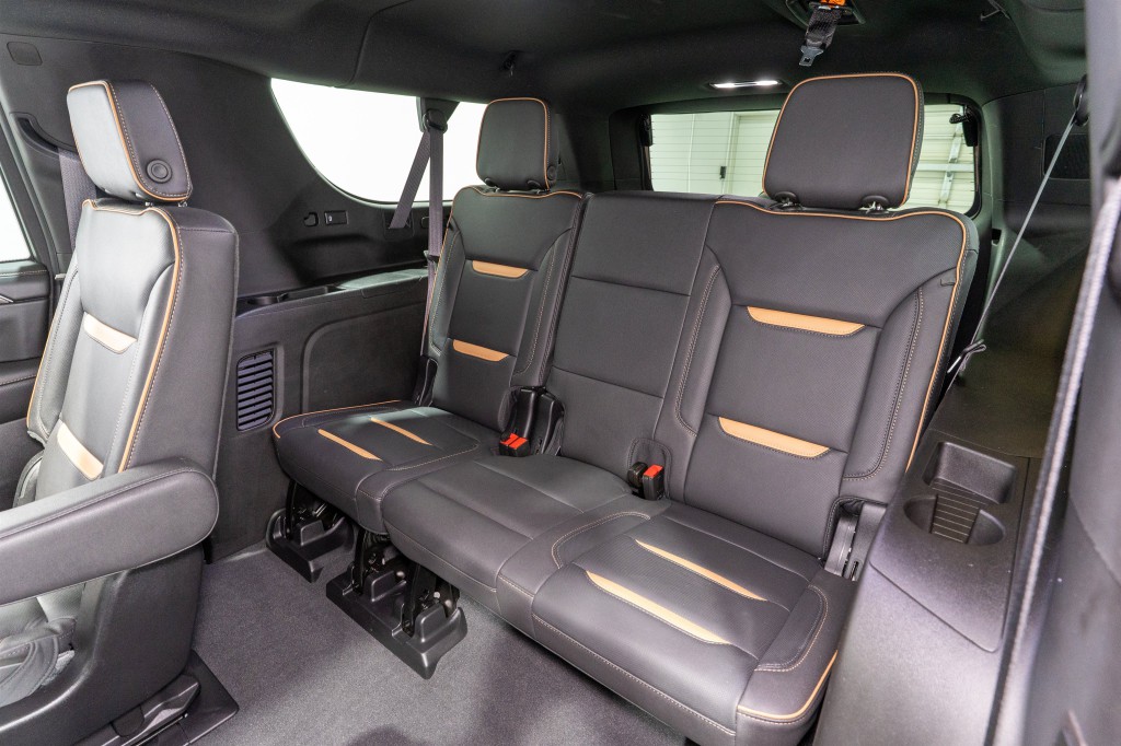 2023 GMC Yukon Image 33