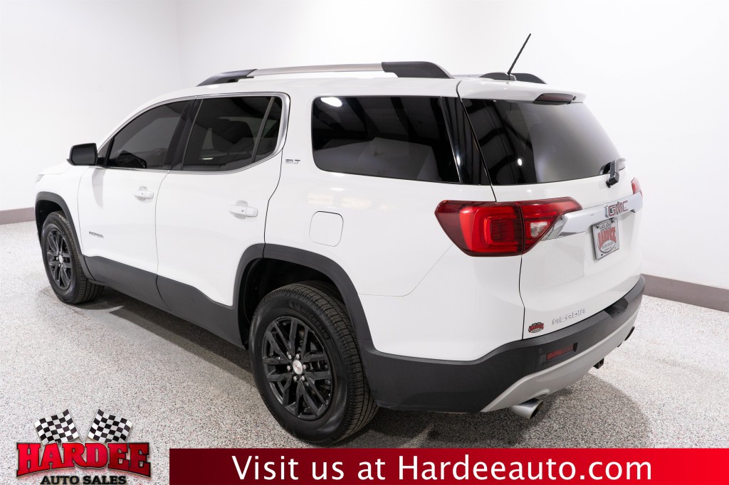 2018 GMC Acadia Image 3