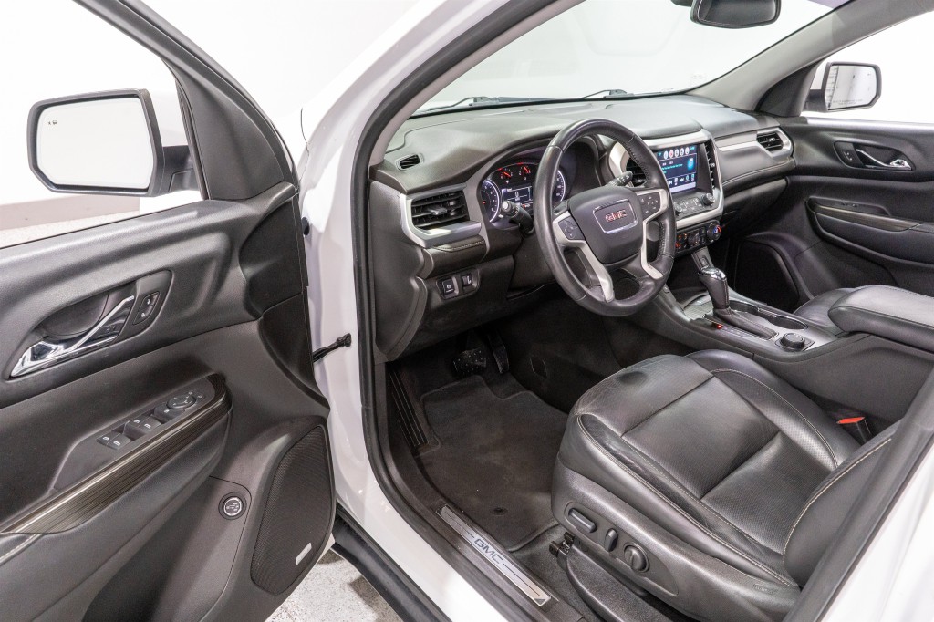 2018 GMC Acadia Image 11