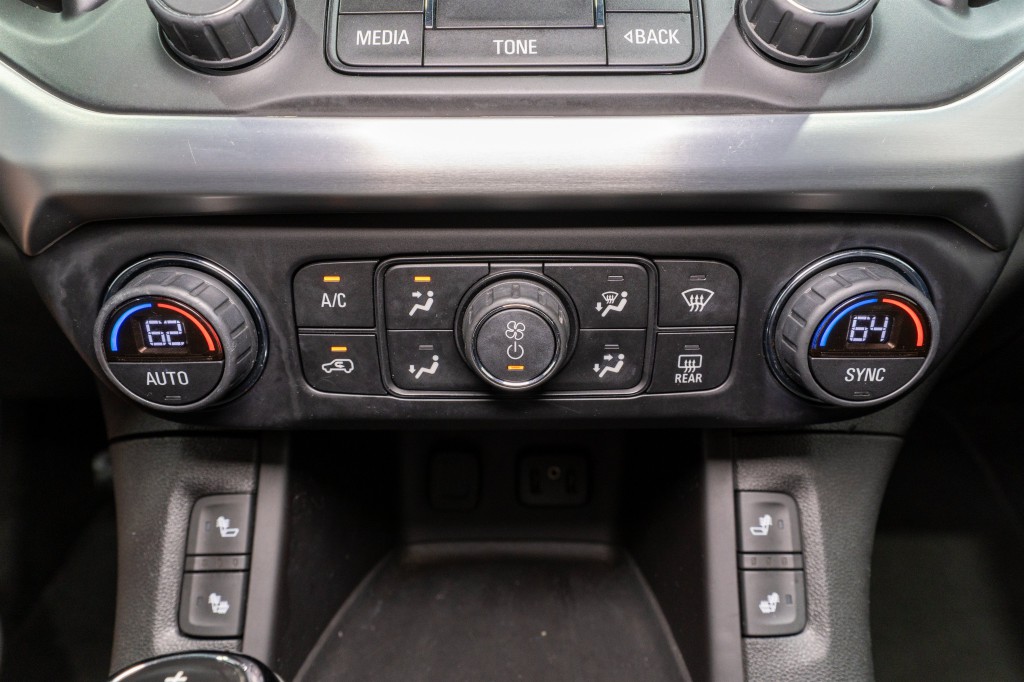 2018 GMC Acadia Image 18