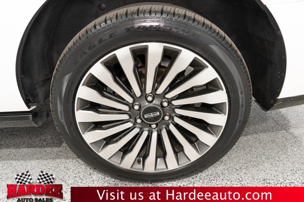 2019 Lincoln Navigator Image 10