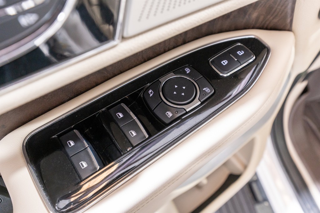 2019 Lincoln Navigator Image 16