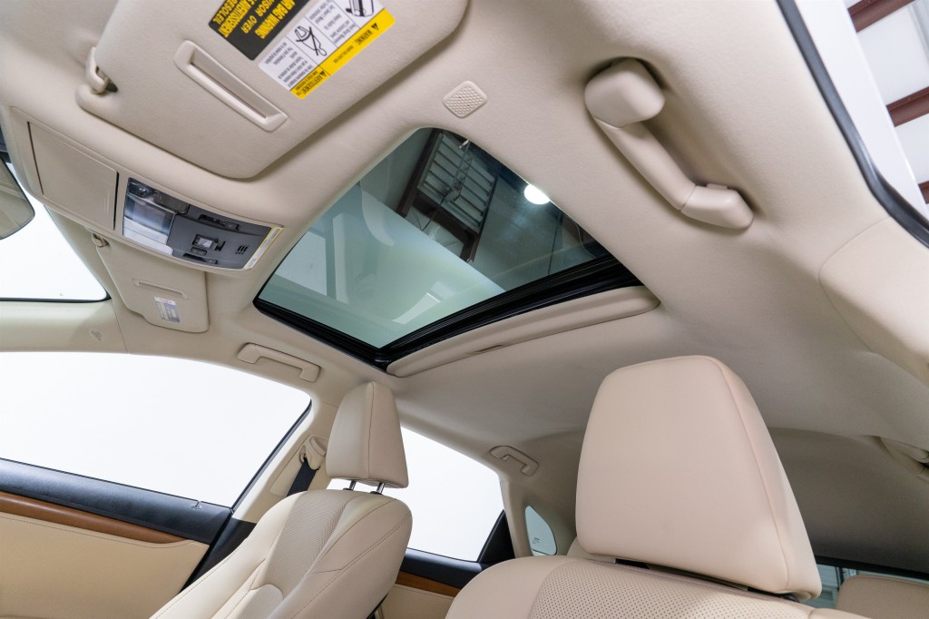 2021 Lexus RX Image 17