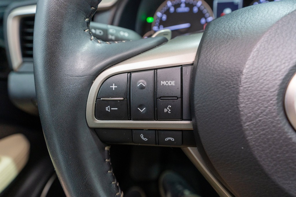 2021 Lexus RX Image 29