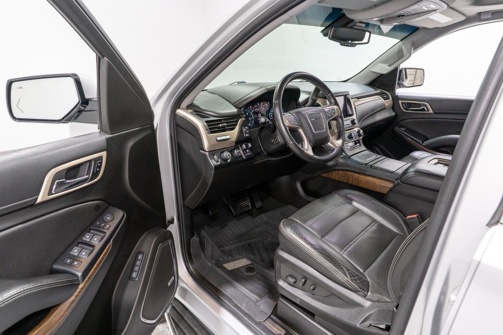 2018 GMC Yukon Image 12