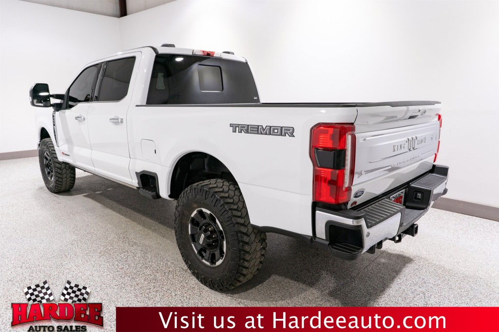 2026 Ford F-250 Image 3
