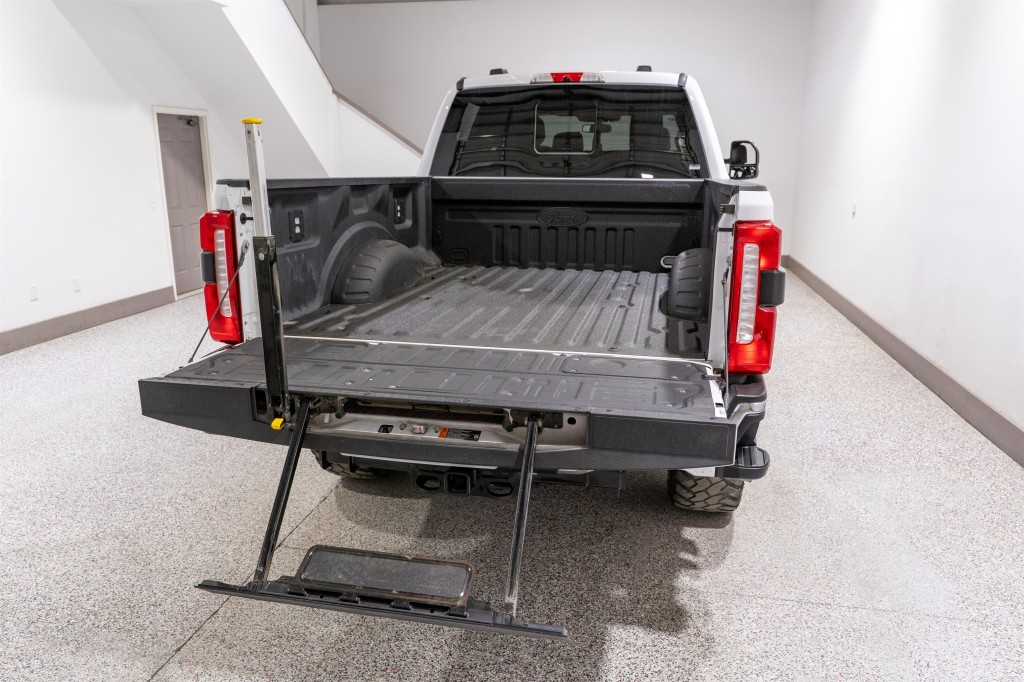 2026 Ford F-250 Image 11