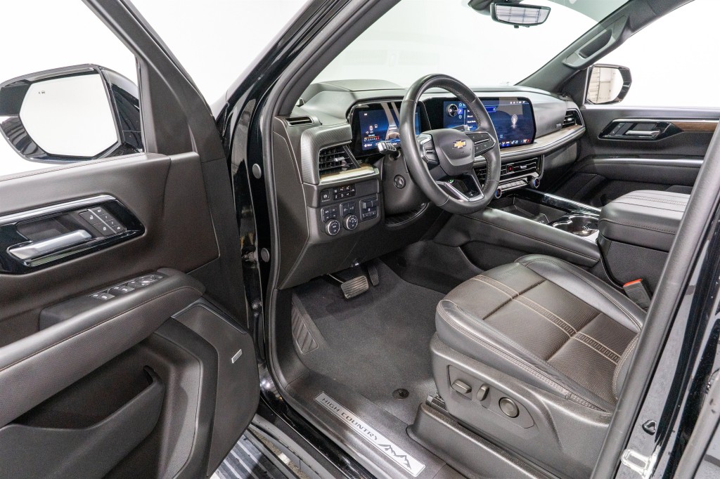 2025 Chevrolet Tahoe Image 13