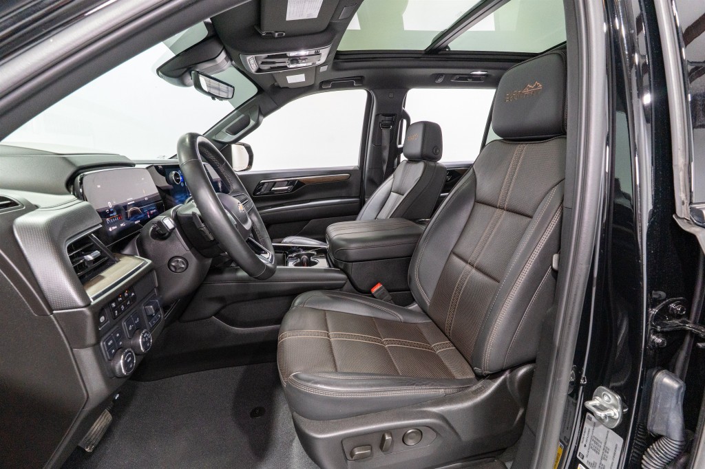 2025 Chevrolet Tahoe Image 17