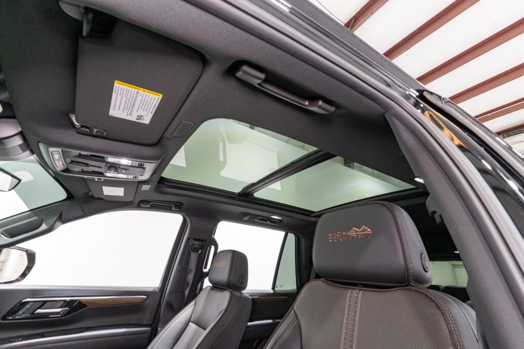 2025 Chevrolet Tahoe Image 18