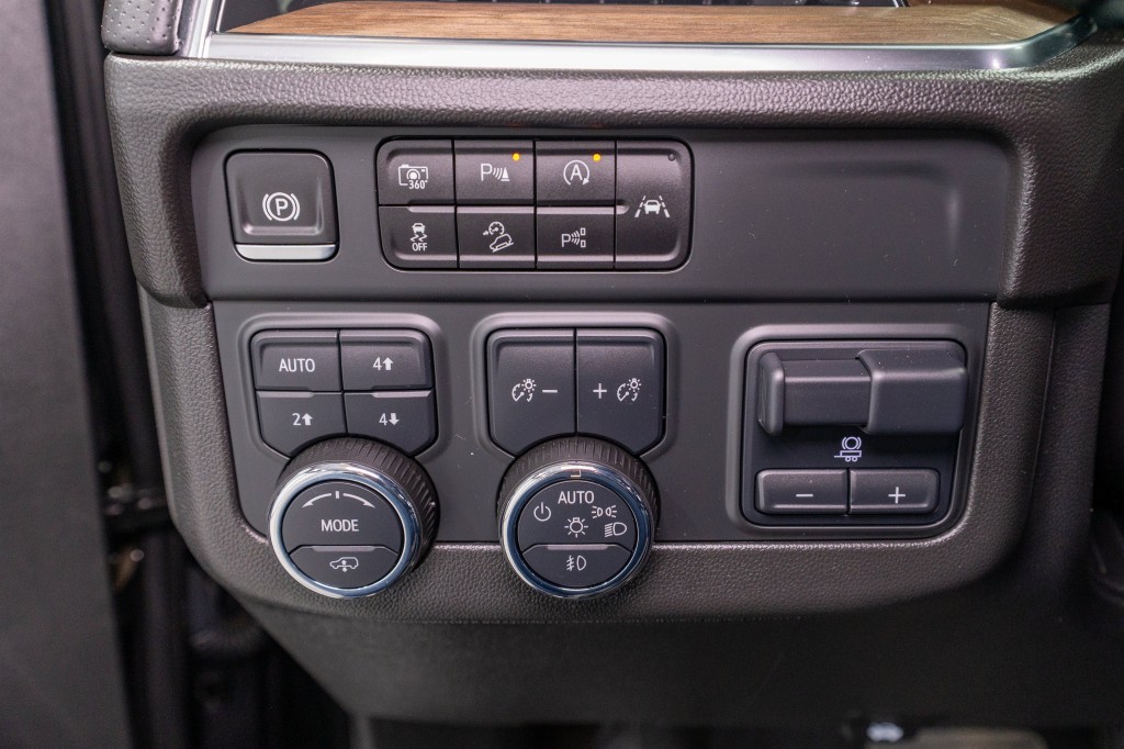 2025 Chevrolet Tahoe Image 33