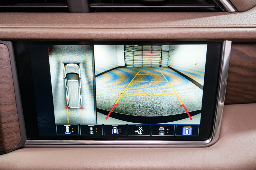 2023 GMC Yukon Image 23