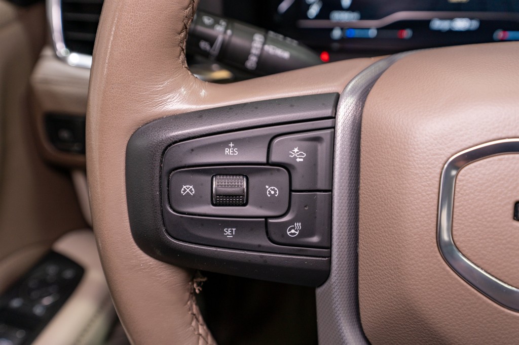 2023 GMC Yukon Image 30