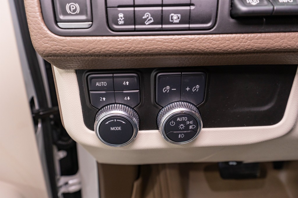 2023 GMC Yukon Image 34