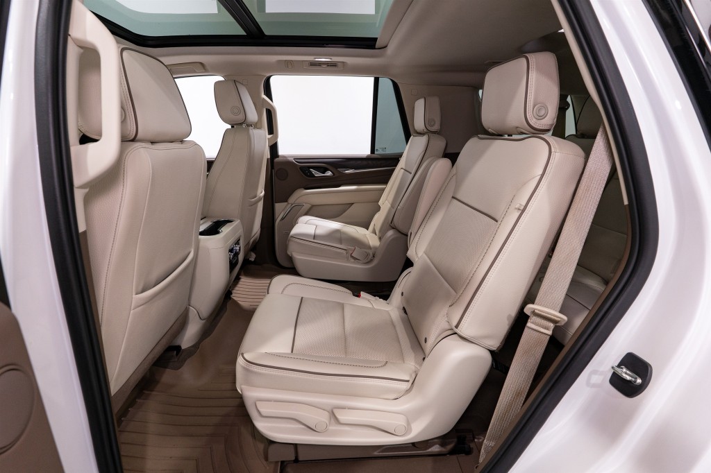 2023 GMC Yukon Image 35