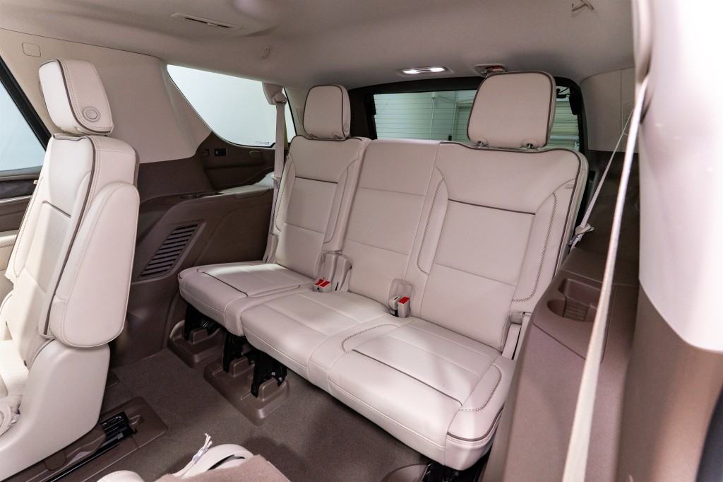 2023 GMC Yukon Image 36