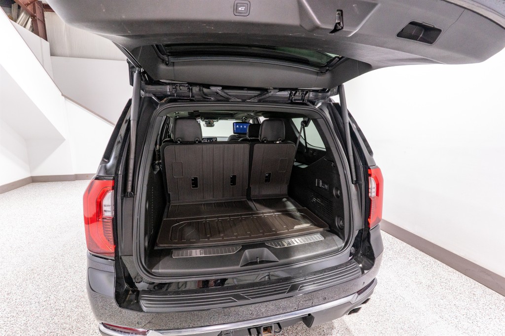 2026 GMC Yukon Image 38