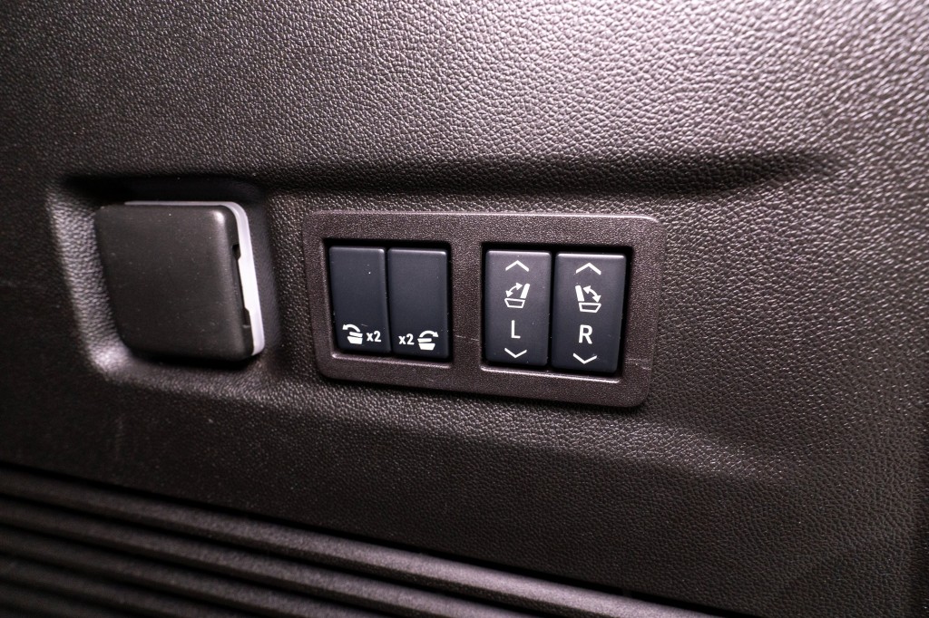 2026 GMC Yukon Image 39