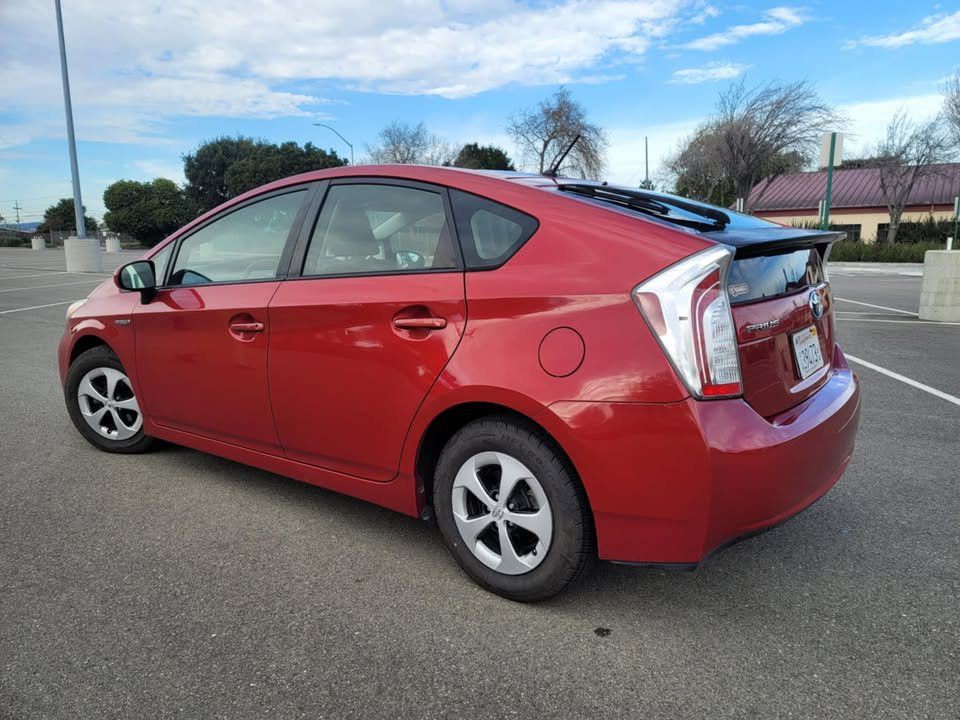 2013 Toyota Prius Image 6