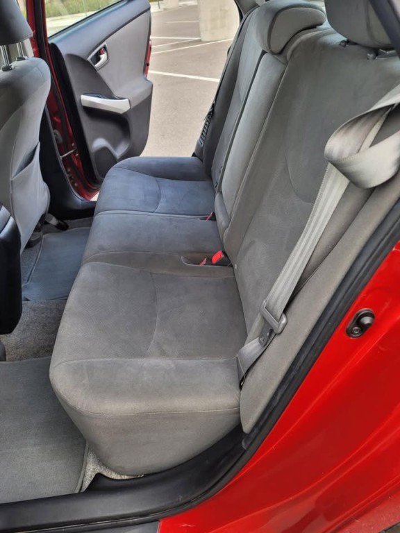 2013 Toyota Prius Image 11