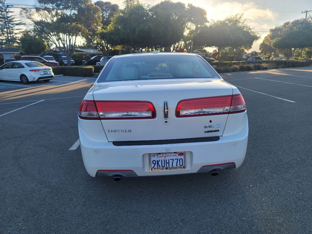2012 Lincoln MKZ Image 1