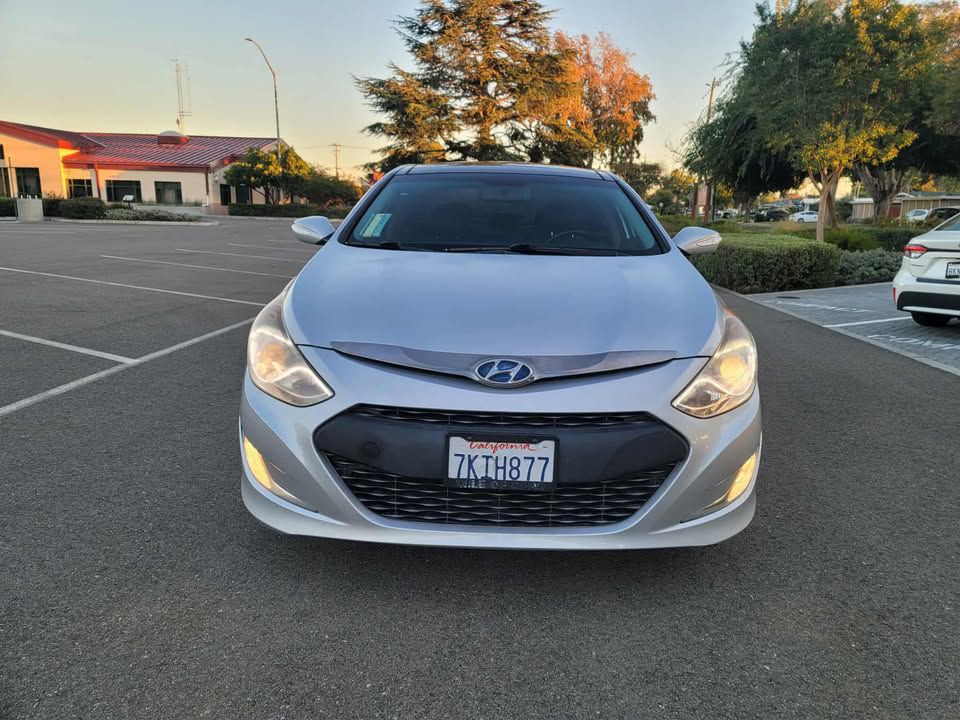 2015 Hyundai Sonata Image 2