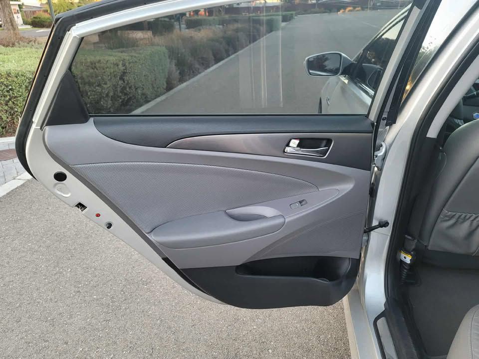 2015 Hyundai Sonata Image 11