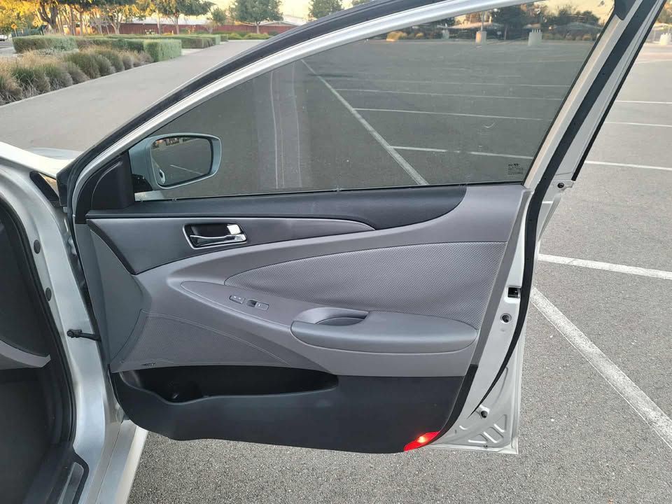 2015 Hyundai Sonata Image 13