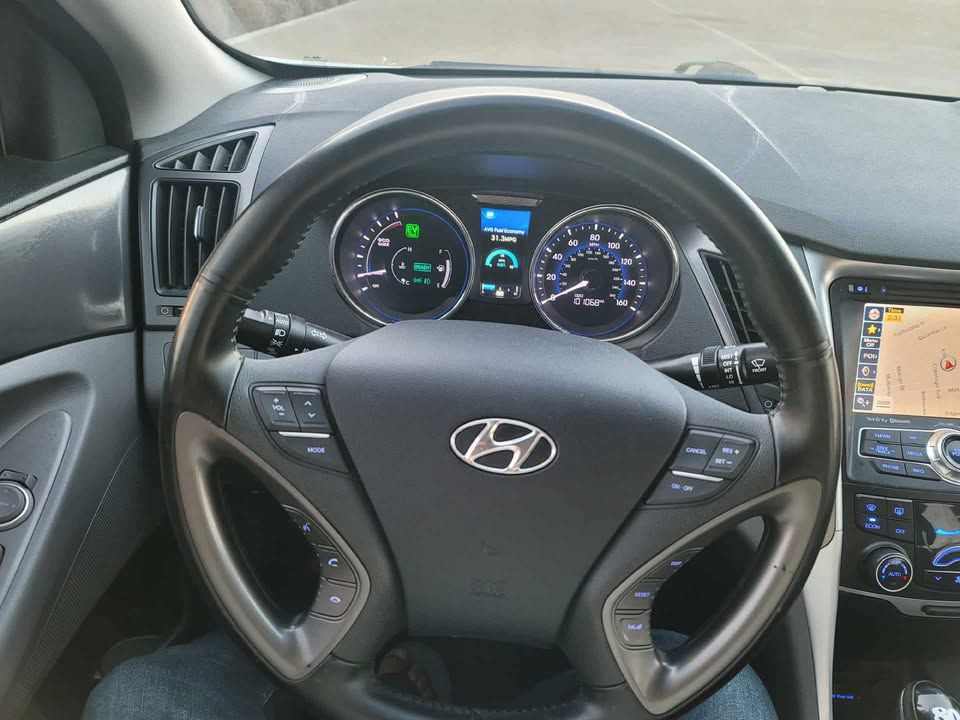 2015 Hyundai Sonata Image 17
