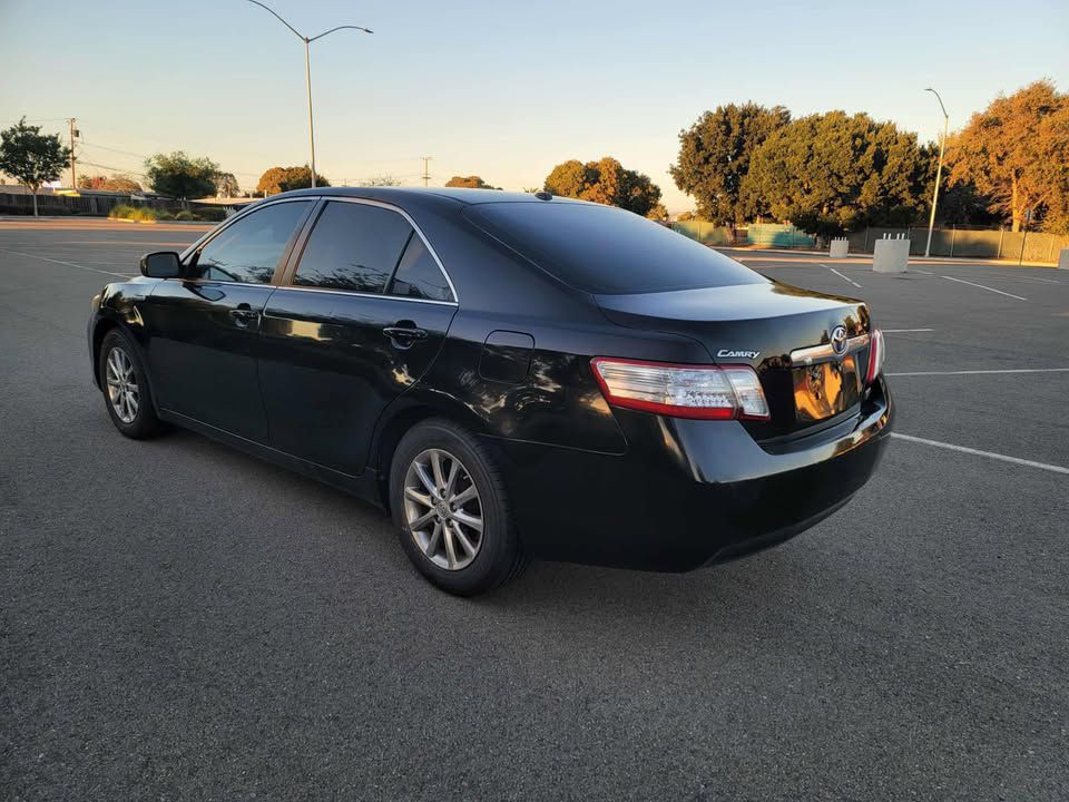 2010 Toyota Camry Image 4