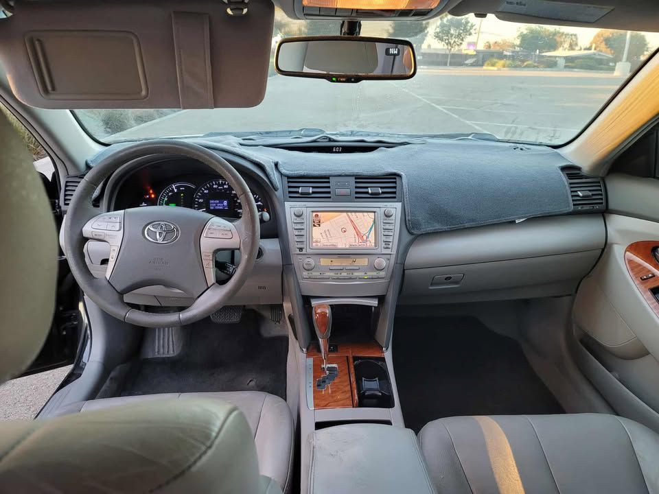 2010 Toyota Camry Image 13