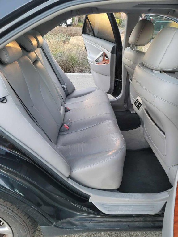 2010 Toyota Camry Image 17