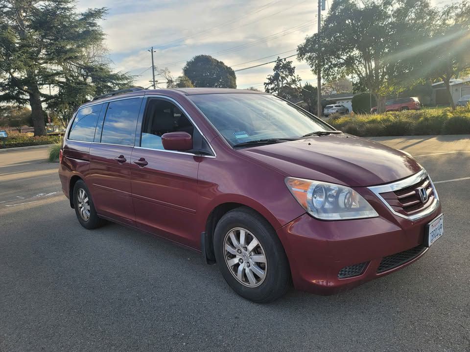 2010 Honda Odyssey Image 3