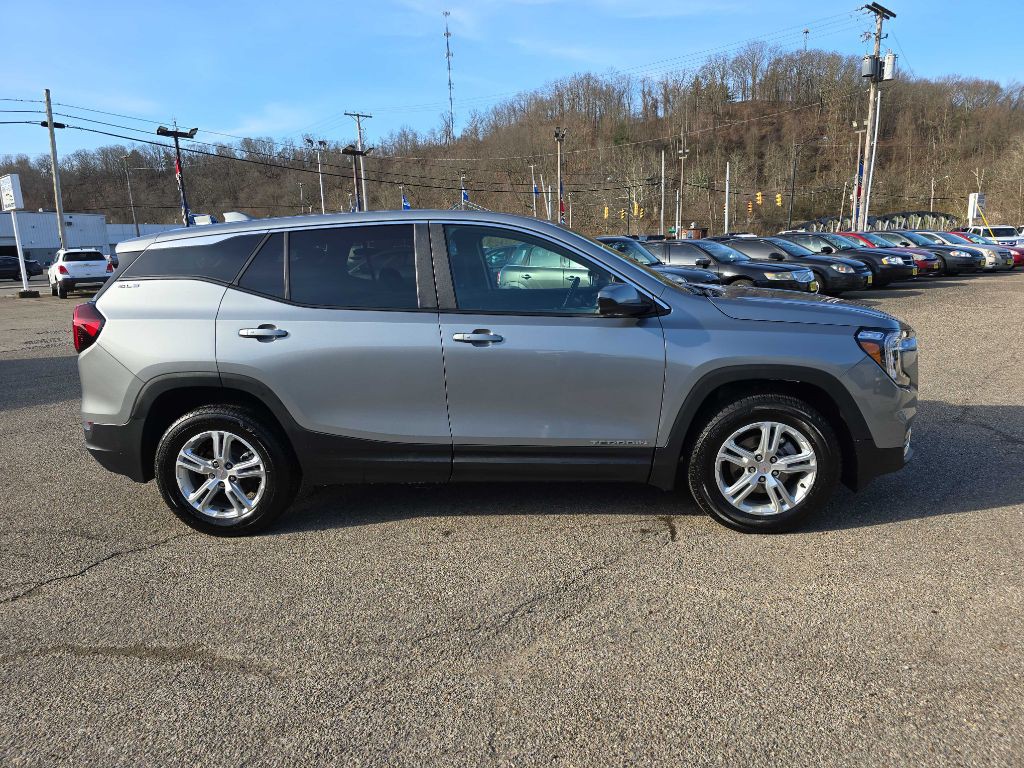 2023 GMC Terrain Image 1