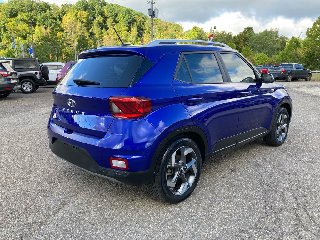 2023 Hyundai Venue Image 5