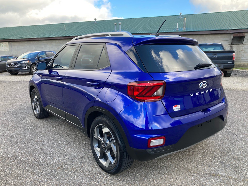 2023 Hyundai Venue Image 7