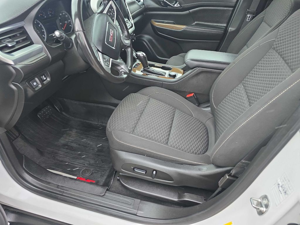 2019 GMC Acadia Image 1