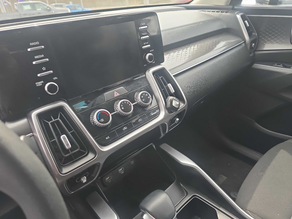 2023 Kia Sorento Image 11