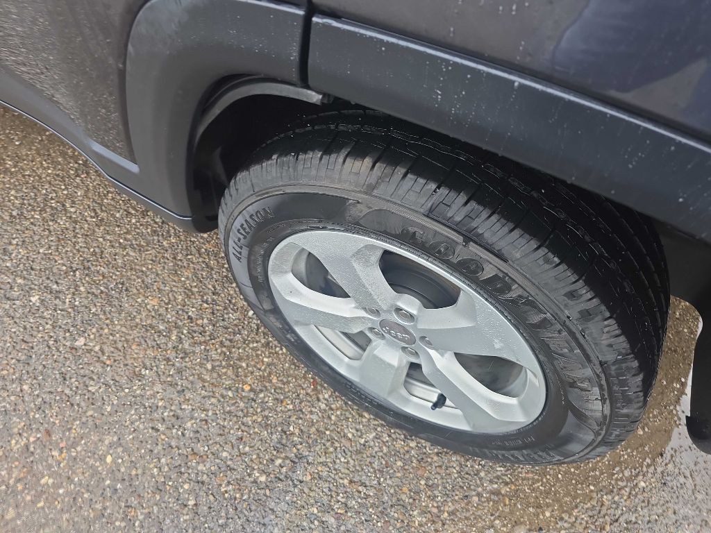 2020 Jeep Compass Image 13