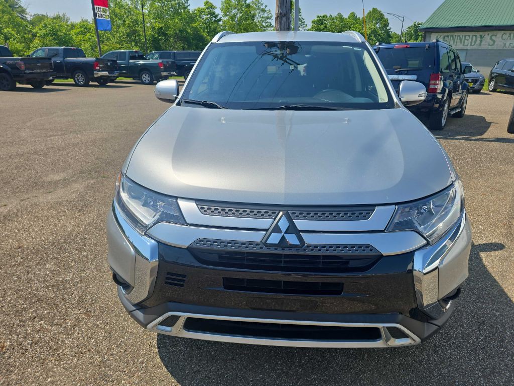 2020 Mitsubishi Outlander Image 4